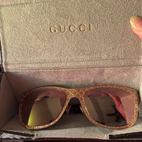 Gucci Accessories - Gucci Textured Brown Sunglasses